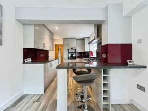 Kitchen- click for photo gallery